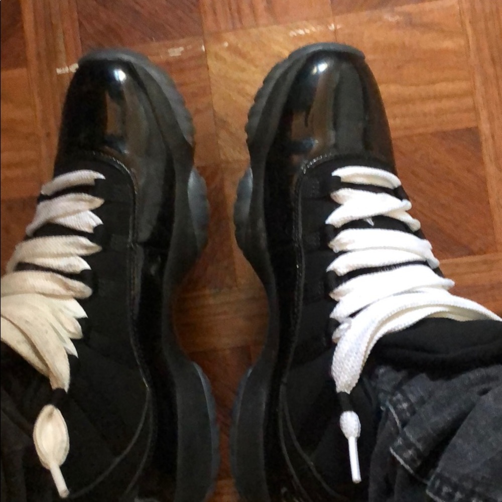 Jordan 11s